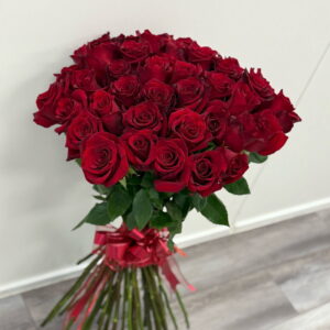 Red roses 80cm 50 steams